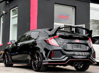Civic Type R - Crystal Black Pearl Exterior on Red/Black Interior - Clean Carfax - Local Ontario Veh... (image 2)