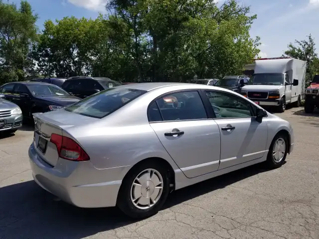 2009 Honda Civic 5-Speed - New Brakes! Clean Carfax! Certified63406570223107122