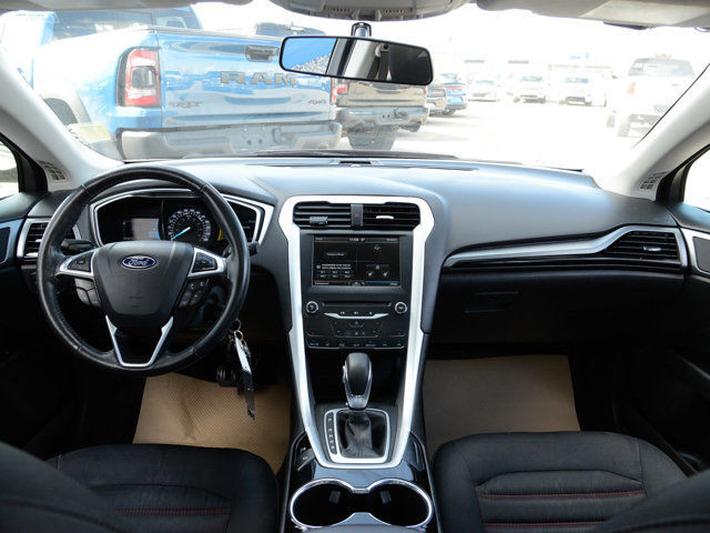 2014 Ford Fusion SE, Sunroof, Heated Seats, Nav in Cars & Trucks in Calgary - Image 3