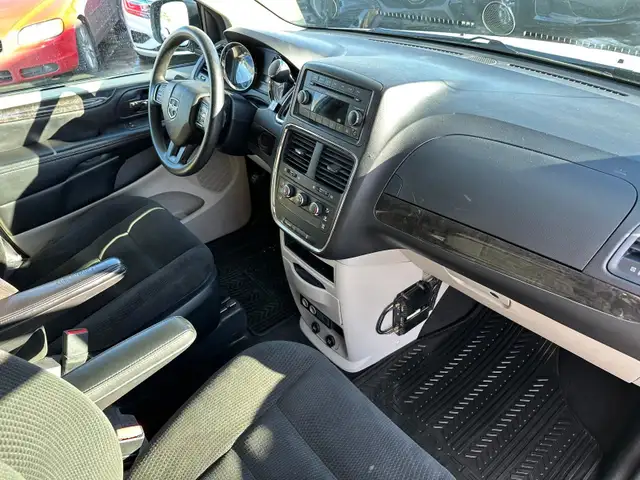 2016 Dodge Grand Caravan SE, Gas & Propane Cargo Van - Low Kms in Cars & Trucks in Calgary - Image 15