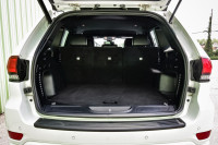 This 2021 Jeep Grand Cherokee is for sale today. This SUV has 58,934 kms. It's bright white in colou... (image 7)