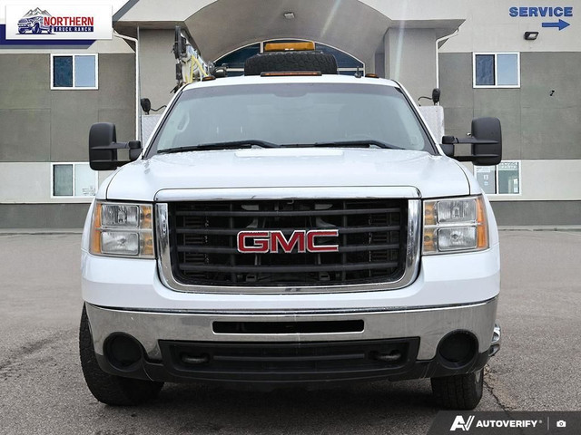 2009 GMC Sierra 3500HD Chassis WT 2009 GMC Sierra 3500HD EXTE... in Cars & Trucks in Edmonton - Image 2