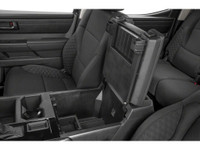 Locally Owned, 1 Owner, 4X4, Not a Rental, CLEAN CARFAX, 4WD, Black Cloth, Active Grille Shutters, B... (image 9)