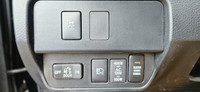 Engine: V6 Cylinder Engine 3.5L L/100Km City: 13.8 L/100Km Hwy: 11.4 Safety Equipment Electronic Sta... (image 4)