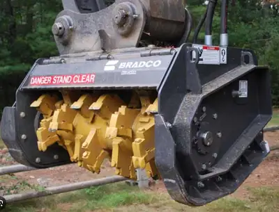 HIGH END PRODUCT! 36" CUT WIDTH - MM36E - 8-16T - 28-41 & 42-60 GPM 42" CUT WIDTH - MM421E - 14-21T...