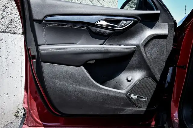 2023 Buick Envision Essence • HEATED LEATHER • POWER LIFTGATE in Cars & Trucks in Ottawa - Image 11