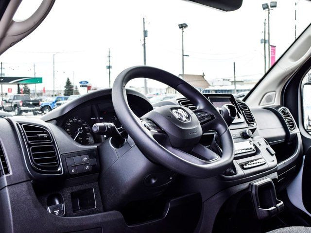2025 Ram ProMaster Cargo Van 1500 Low Roof 136 WB w/Pass Seat in Cars & Trucks in Mississauga / Peel Region - Image 2
