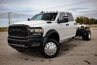 This Ram 5500 Chassis has a powerful Regular Unleaded V-8 6.4 L/392 engine powering this Automatic t...