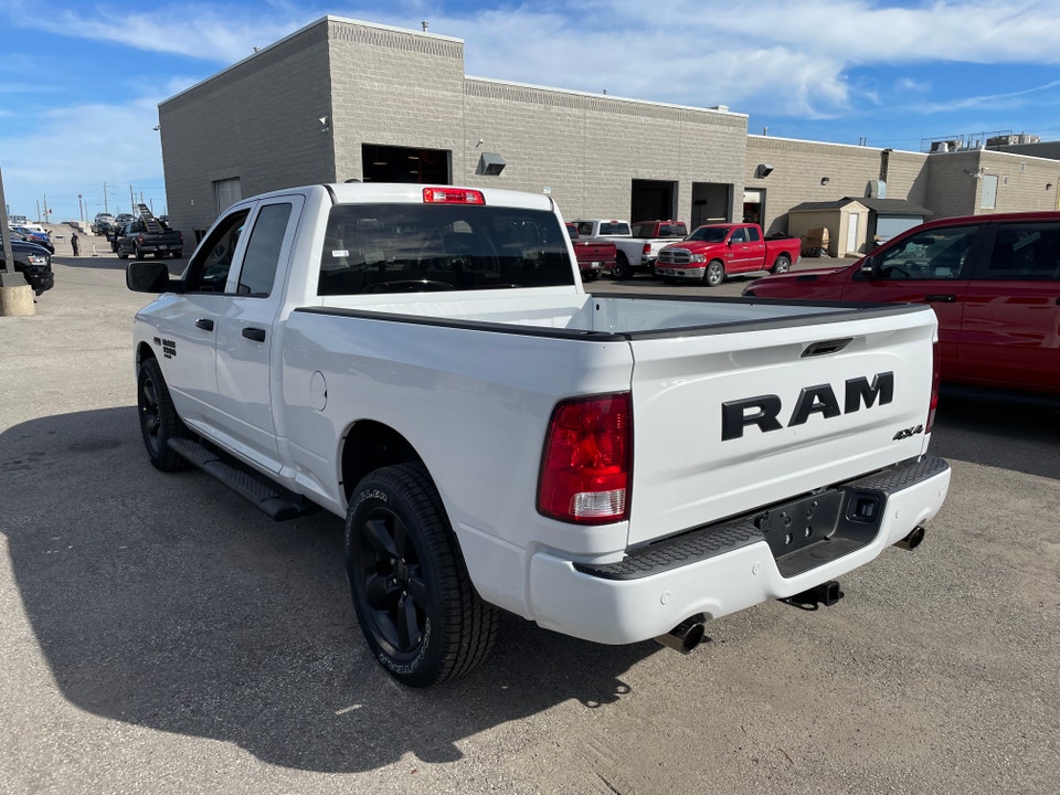 2022 Ram 1500 Classic NIGHT EDITION