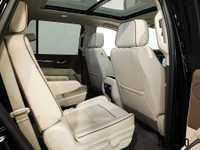 2024 GMC Yukon Denali 4WD Diesel Duramax 3.0, Onyx Black on Beige Teak/Light Sjhale Leather, 7 Passe... (image 8)