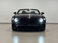 La Bentley Continental GT Convertible V8 2020 combine luxe et performance avec un moteur V8 biturbo... (image 9)