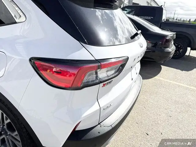 2021 Ford Escape SEL | AWD | Leather | Nav | Remote Start in Cars & Trucks in Saskatoon - Image 16