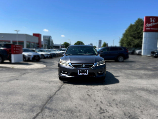2014 Honda Accord Sedan Touring | Leather in Cars & Trucks in Hamilton - Image 2