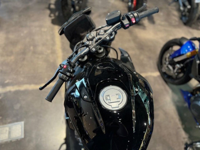 2024 BMW S 1000 R Black Storm Metallic in Street, Cruisers & Choppers in London - Image 3