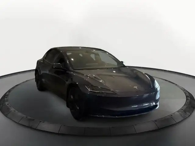 Tesla Model 3 2024 in Cars & Trucks in Markham / York Region - Image 4