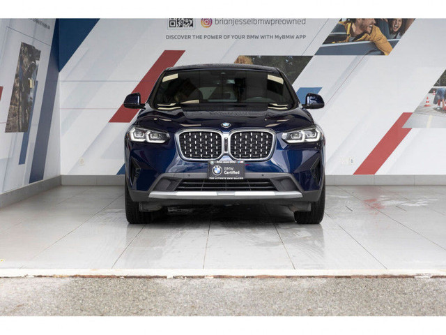 2022 BMW X4 xDrive30i in Cars & Trucks in Vancouver - Image 3