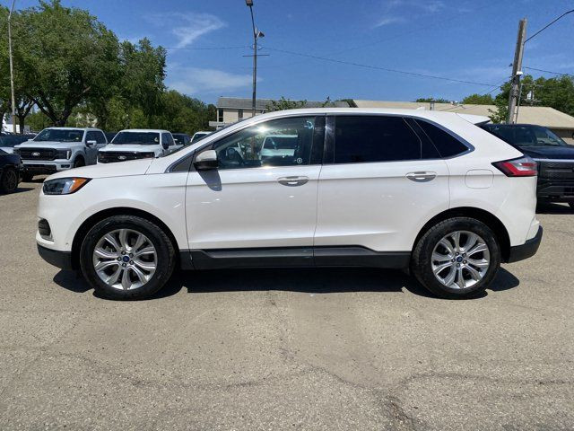 2019 Ford Edge Titanium | Panoramic Roof | Heated/Cooled Seats in Cars & Trucks in Edmonton - Image 2