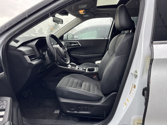 2023 Mitsubishi Outlander in Cars & Trucks in Strathcona County - Image 4