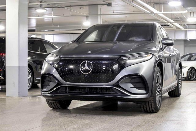 2023 Mercedes-Benz EQS EQS 580 4MATIC SUV in Cars & Trucks in Edmonton - Image 4