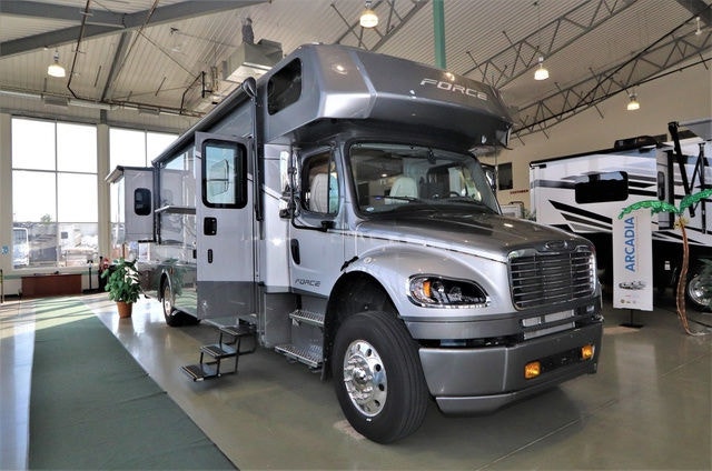2022 Dynamax FORCE 34KD | RVs & Motorhomes | Calgary | Kijiji