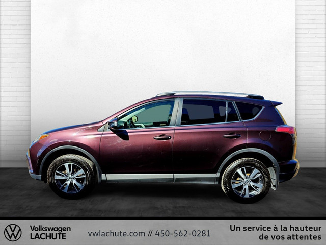 2018 Toyota RAV4 RAV4+XLE+AWD+8 PNEUS+TOIT+!EXCELLENTE CONDITION in Cars & Trucks in Laurentides - Image 2