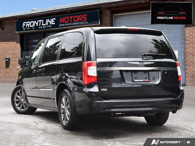 2015 Chrysler Town & Country 4dr Wgn S in Cars & Trucks in City of Toronto - Image 4