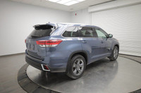 NAVIGATION SYSTEM, PANORAMIC ROOF, ADAPTIVE CRUISE CONTROL, LANE DEPARTURE WARNING, AERIAL VIEW DISP... (image 4)