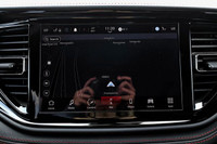 This Dodge Durango has a strong Regular Unleaded V-8 5.7 L/345 engine powering this Automatic transm... (image 9)