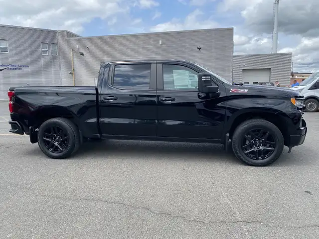 2022 Chevrolet Silverado 1500 RST dans Autos et camions dans Cornwall - Image 3