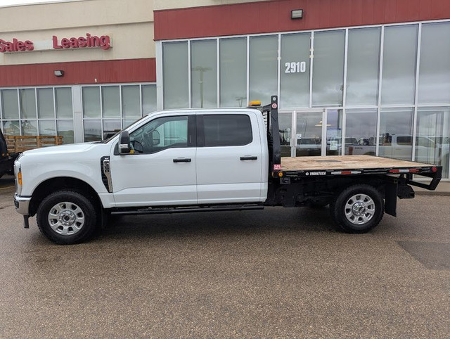2023 Ford Super Duty F-350 SRW XLT in Cars & Trucks in Saskatoon - Image 2