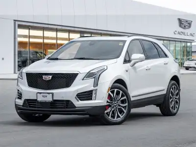 Immerse yourself in the ultimate driving experience with the 2022 Cadillac XT5 Sport AWD. This luxur...