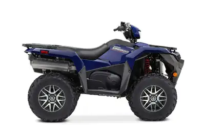 OUR FAMOUS KINGQUAD WITH POWER STEERING, MAG WHEELS AND CARRIER COVERS The KingQuad 500XPZ Power Ste...