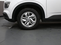 See Dealer Website for Details. 2023 Hyundai Venue PREFERRED W/Alloy Wheels,, Bluetooth, Push Button... (image 3)