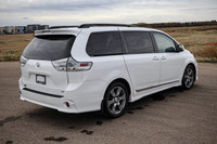 Aluminum Wheels,ABS,Tires - Front Performance,Power Steering,Tires - Rear Performance,Wheel Locks,He... (image 3)