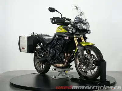 Ready for adventure this mid-size Tiger 800 is powered by a sweet Triumph Triple and it features Sid...