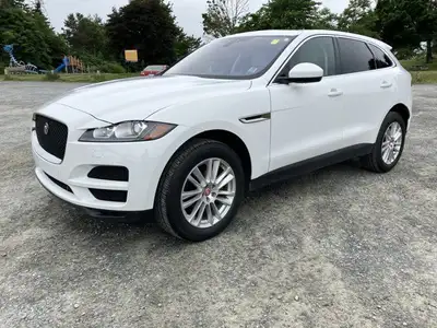 The 2020 Jaguar F-PACE Prestige stands out as a remarkable blend of luxury, performance, and practic...