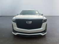 ### Cadillac Escalade Sport Platinum 4WD 2024 Couleur exterieure : Blanc Vehicule de luxe, puissant... (image 1)
