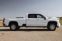 ENGINE DURAMAX 6.6L TURBO-DIESEL V8 B20-DIESEL COMPATIBLE (445 hp [332 kW] @ 2800 rpm 910 lb-ft of t... (image 4)