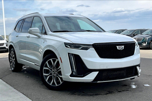 2024 Cadillac XT6 in Cars & Trucks in Calgary