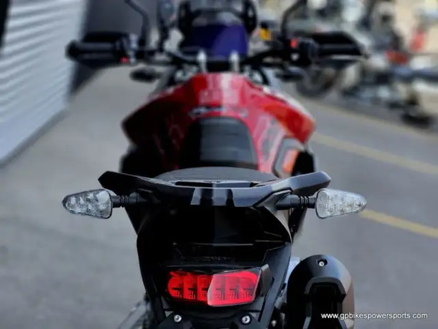 2025 Triumph Tiger 900 GT Pro Carnival Red Sapphire Black in Street, Cruisers & Choppers in Oshawa / Durham Region - Image 21
