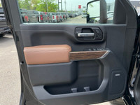 1 OWNER | ACCIDENT FREE | HEATED/COOLED SEATS | HEATED STEERING WHEEL | WIRELESS CHARGING | WIFI HOT... (image 9)