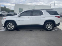 Welcome aboard this pre-owned 2019 Chevrolet Traverse LT Cloth, presenting a versatile and spacious... (image 4)