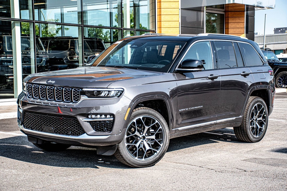 2023 Jeep Grand Cherokee SUMMIT RESERVE