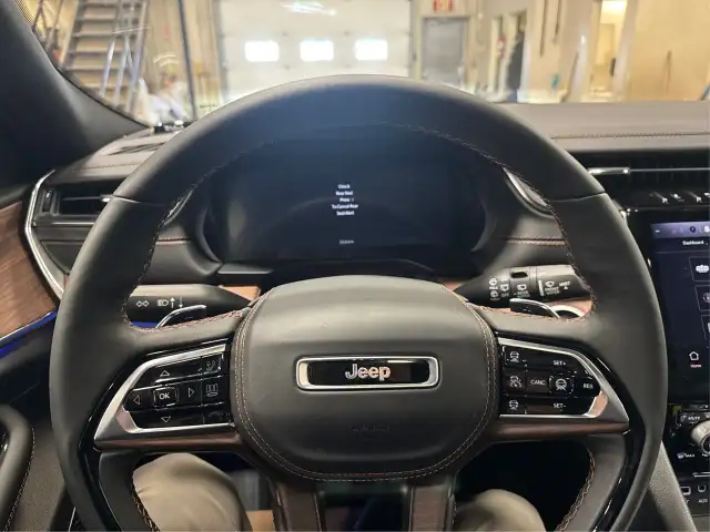 2024 Jeep Grand Cherokee L in Cars & Trucks in Strathcona County - Image 17