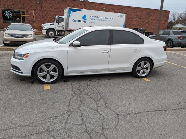 2016 Volkswagen Jetta Comfortline in Cars & Trucks in West Island - Image 2