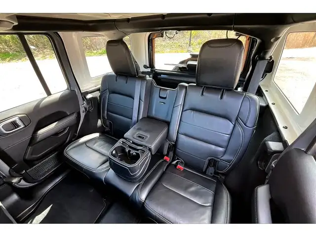 2022 Jeep Wrangler Sahara | Heated Leather | Alpine | Tow Pkg |  in Cars & Trucks in Mississauga / Peel Region - Image 27