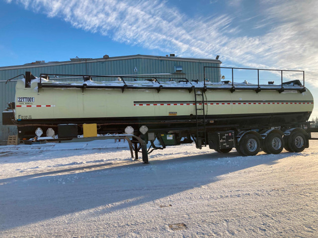 2009 Advance 46,000 Liter Crude Oil Aluminum Tank Trailer in Heavy Equipment in Barrie