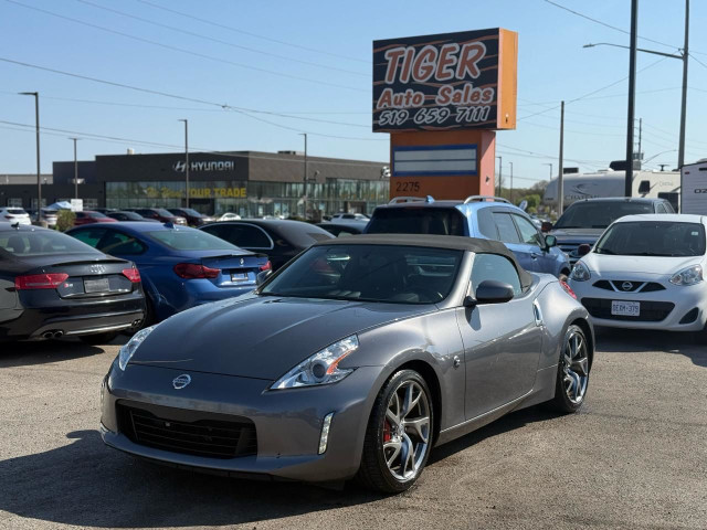 2013 Nissan 370Z Touring w/Black Top, CONVERTIBLE, ONLY 39KMS, C in Cars & Trucks in London