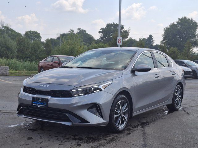 2024 Kia Forte EX | Heated Wheel + Seats | CarPlay + Android in Cars & Trucks in Guelph