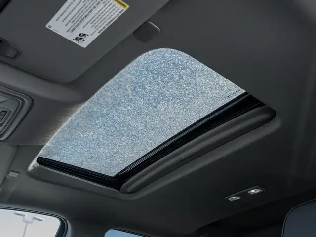 2025 GMC SIERRA 2500HD Denali- Diesel in Cars & Trucks in Markham / York Region - Image 15
